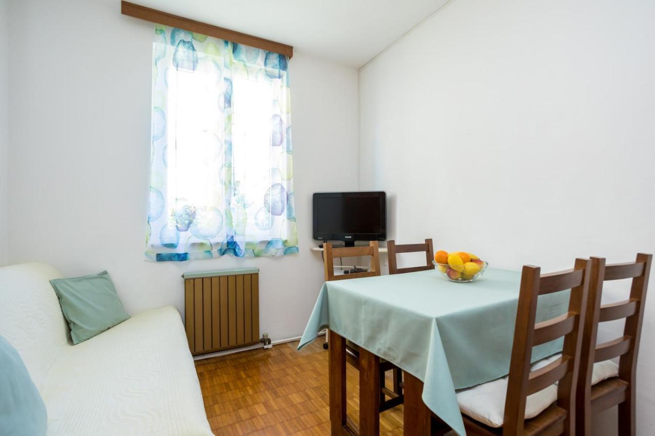 Apartment Jakovac By El-Pi Tours ニヴィーチェ エクステリア 写真