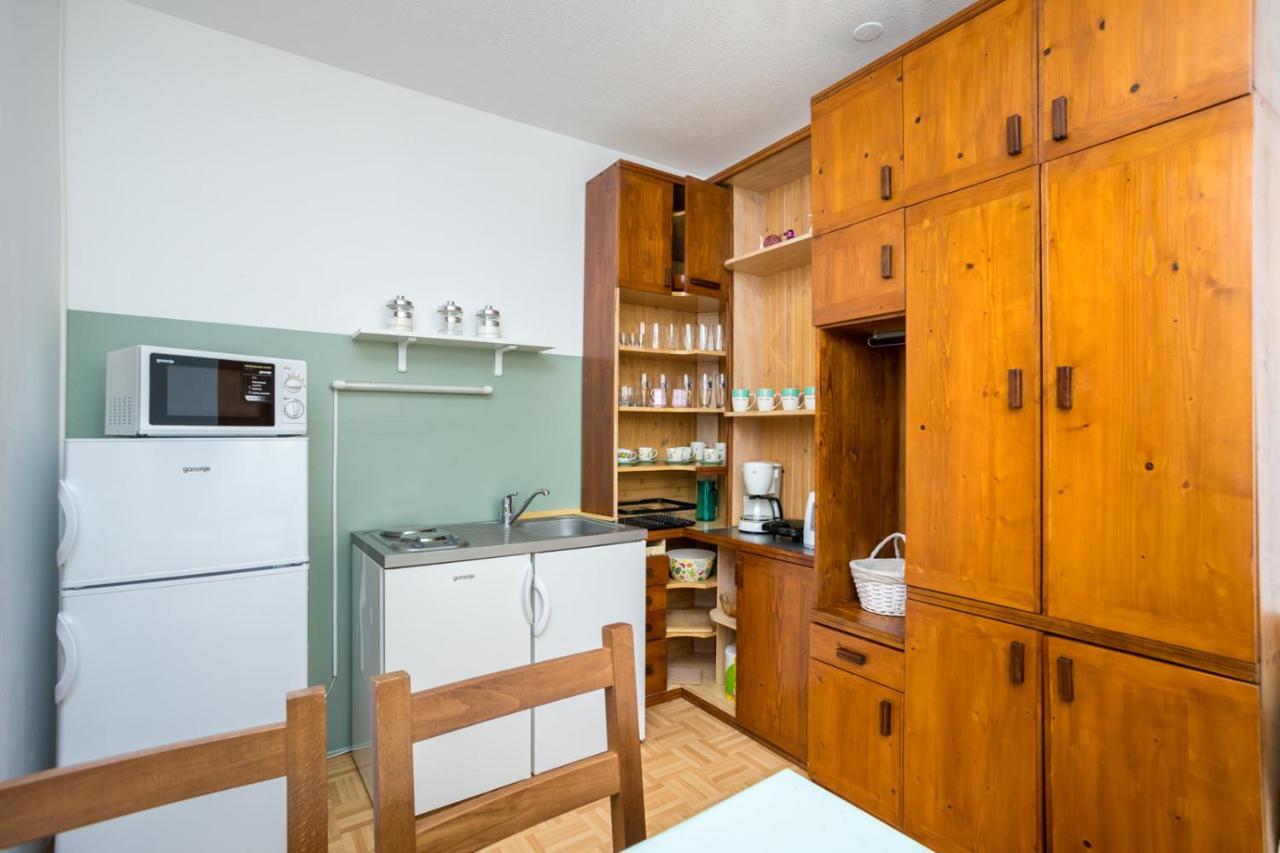 Apartment Jakovac By El-Pi Tours ニヴィーチェ エクステリア 写真